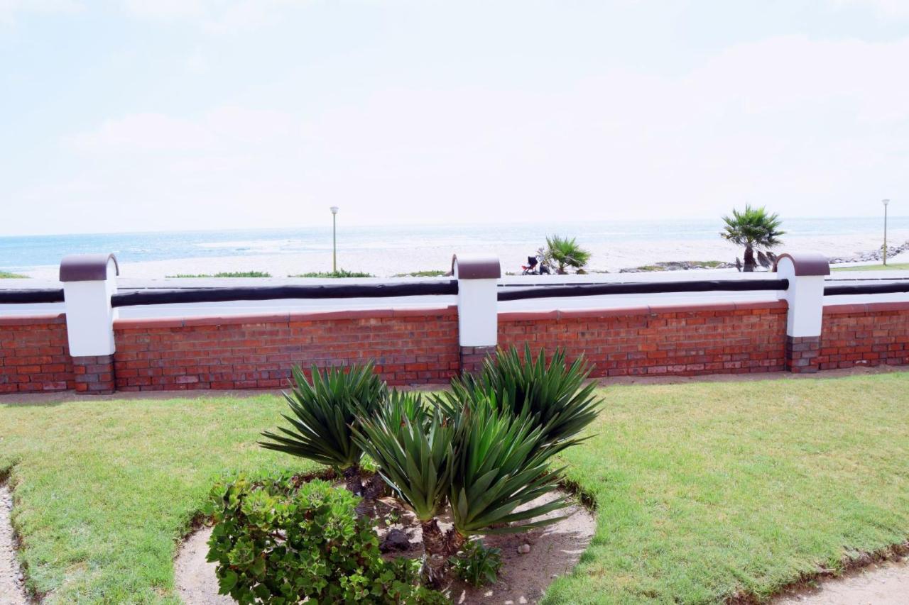 Nordstrand Self-Catering Flat ซวาคอปมุนด์ ภายนอก รูปภาพ