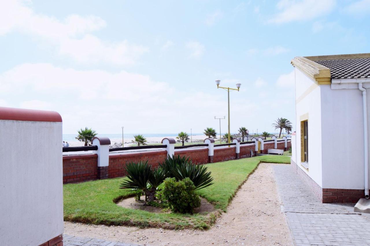 Nordstrand Self-Catering Flat ซวาคอปมุนด์ ภายนอก รูปภาพ